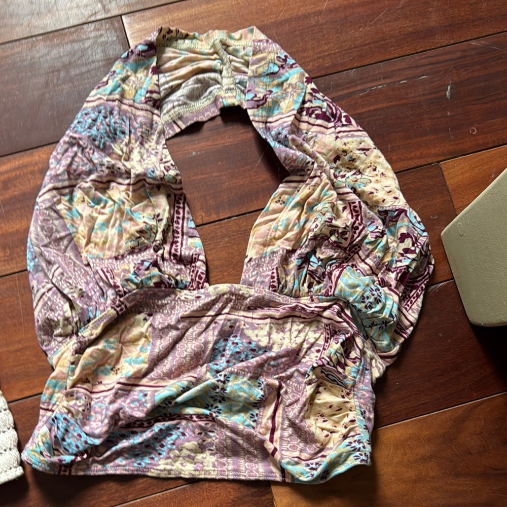 Chic Multicolor Halter Top